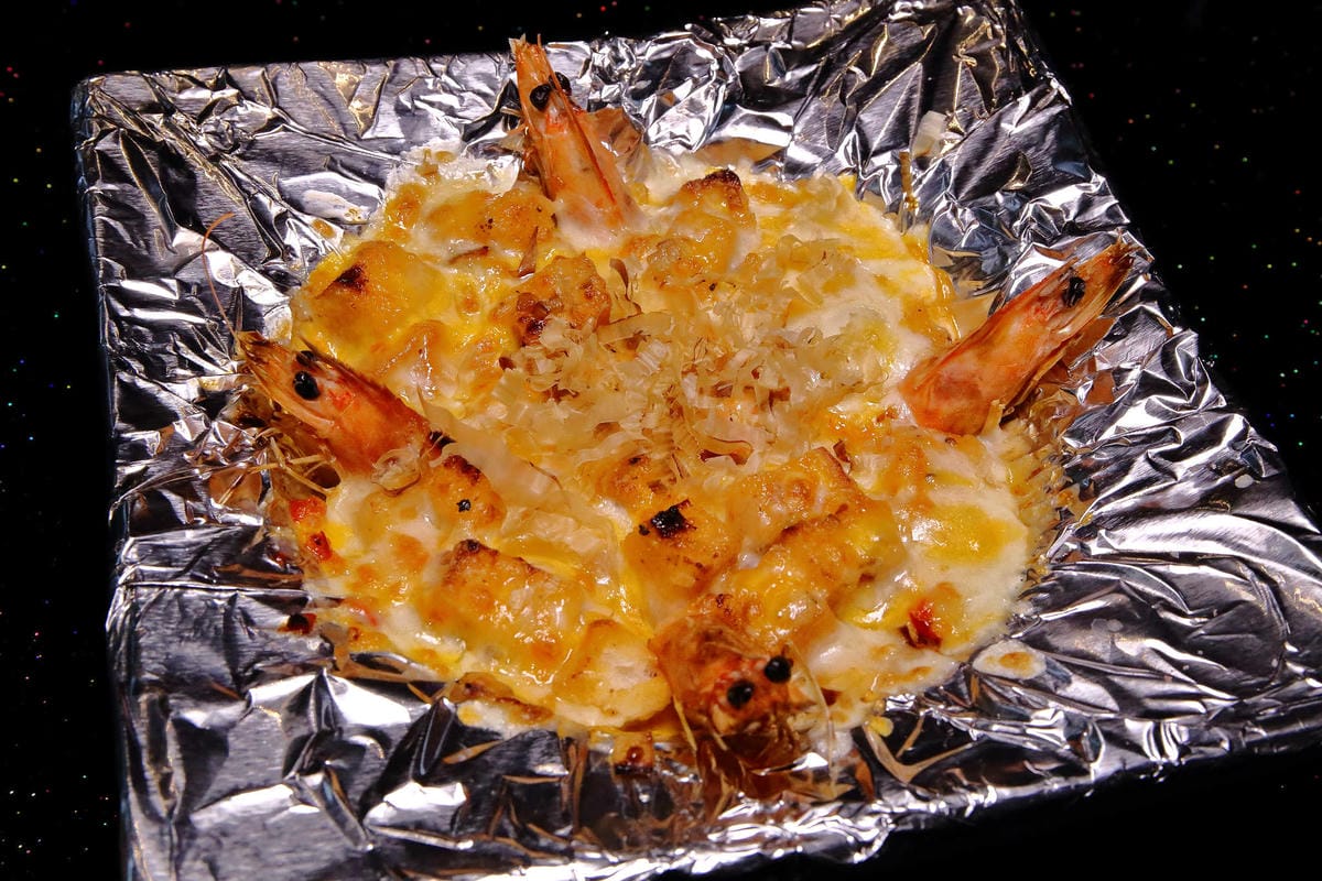 【食。內湖】東湖心時代美食廣場（燒烤霸）〜全新美食商場！特色小吃美食一次收集，露天燒烤+駐唱歌手，朋友齊聚厚答啦！