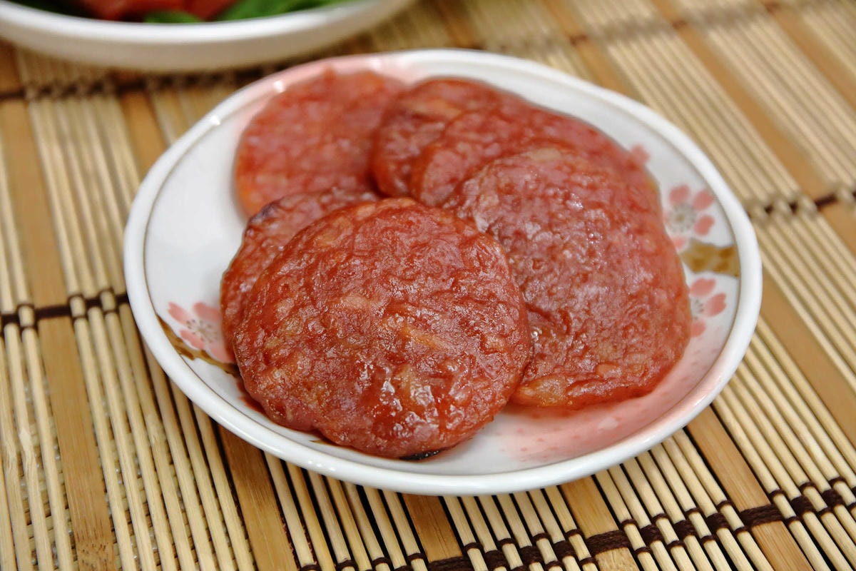 【台中伴手禮】六六相乘手作肉乾〜逢年送禮自用必備!三十年手藝的傳承,碳烤肉乾讓你越吃越涮嘴,追劇好夥伴!