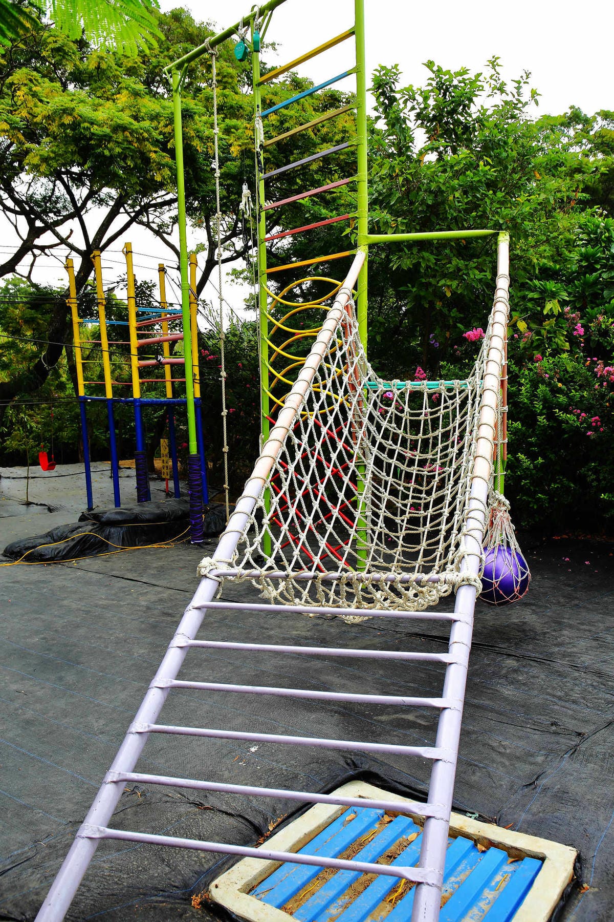 【遊。中壢】台灣地景花園〜8/6重新開放，無料參觀、免費玩水！溪流上盪鞦韆、親子遊樂設施，太適合小人玩到翻！