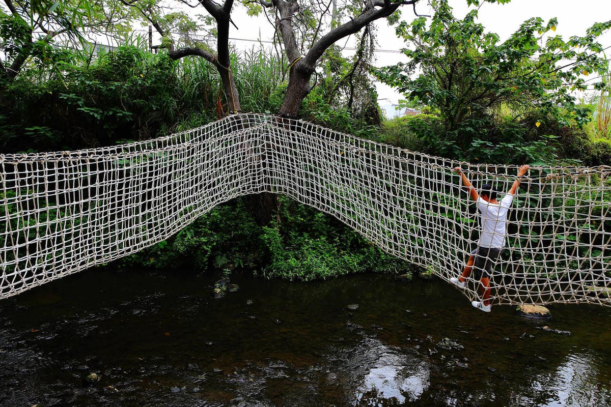 【遊。中壢】台灣地景花園〜8/6重新開放，無料參觀、免費玩水！溪流上盪鞦韆、親子遊樂設施，太適合小人玩到翻！