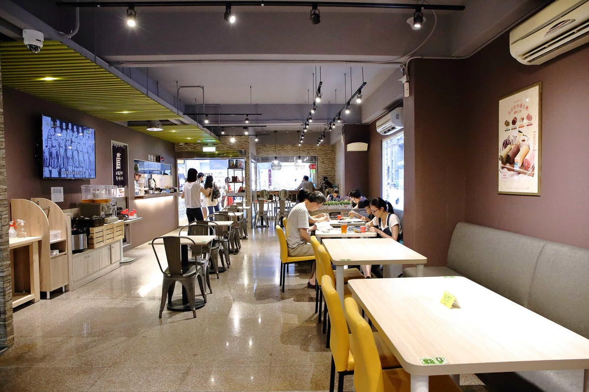 【食。新莊】中保無限家 新莊生活館〜新莊巷弄美食!就像「在鄰居家吃飯」,帶你重溫家的好味道