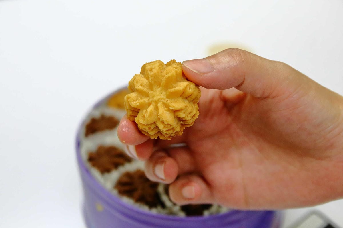 【食。中壢】輕鬆做烘焙diy-小玉手工曲奇餅〜中秋送禮新選擇！免飛香港，香酥奶油曲奇餅，可愛鐵盒快收藏！(已歇業)