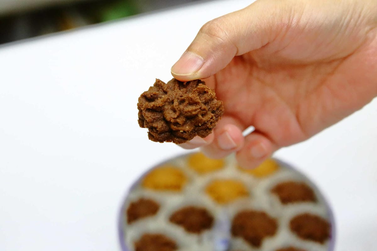 【食。中壢】輕鬆做烘焙diy-小玉手工曲奇餅〜中秋送禮新選擇！免飛香港，香酥奶油曲奇餅，可愛鐵盒快收藏！(已歇業)