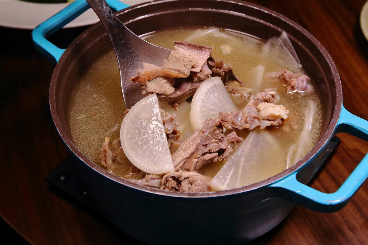 【食。台中】印月創意東方宴〜1鴨3吃新潮吃法！桌邊片鴨秀，皮脆肉嫩噴汁，創意美味，特色料理，來台中絕不能錯過的美食！