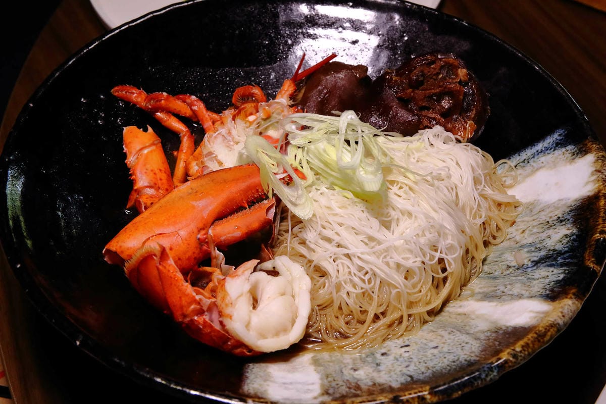 【食。台中】印月創意東方宴〜1鴨3吃新潮吃法！桌邊片鴨秀，皮脆肉嫩噴汁，創意美味，特色料理，來台中絕不能錯過的美食！