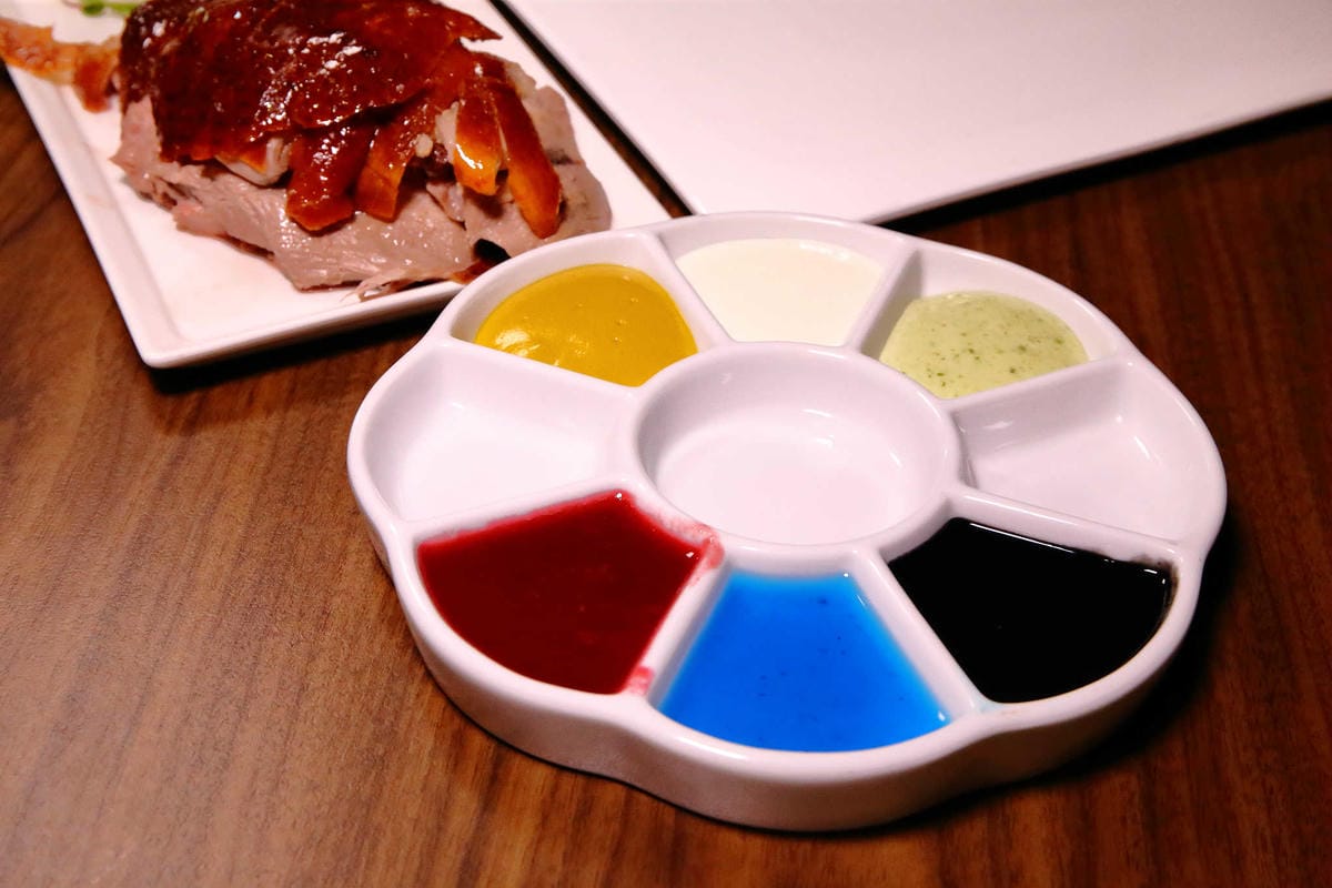 【食。台中】印月創意東方宴〜1鴨3吃新潮吃法！桌邊片鴨秀，皮脆肉嫩噴汁，創意美味，特色料理，來台中絕不能錯過的美食！