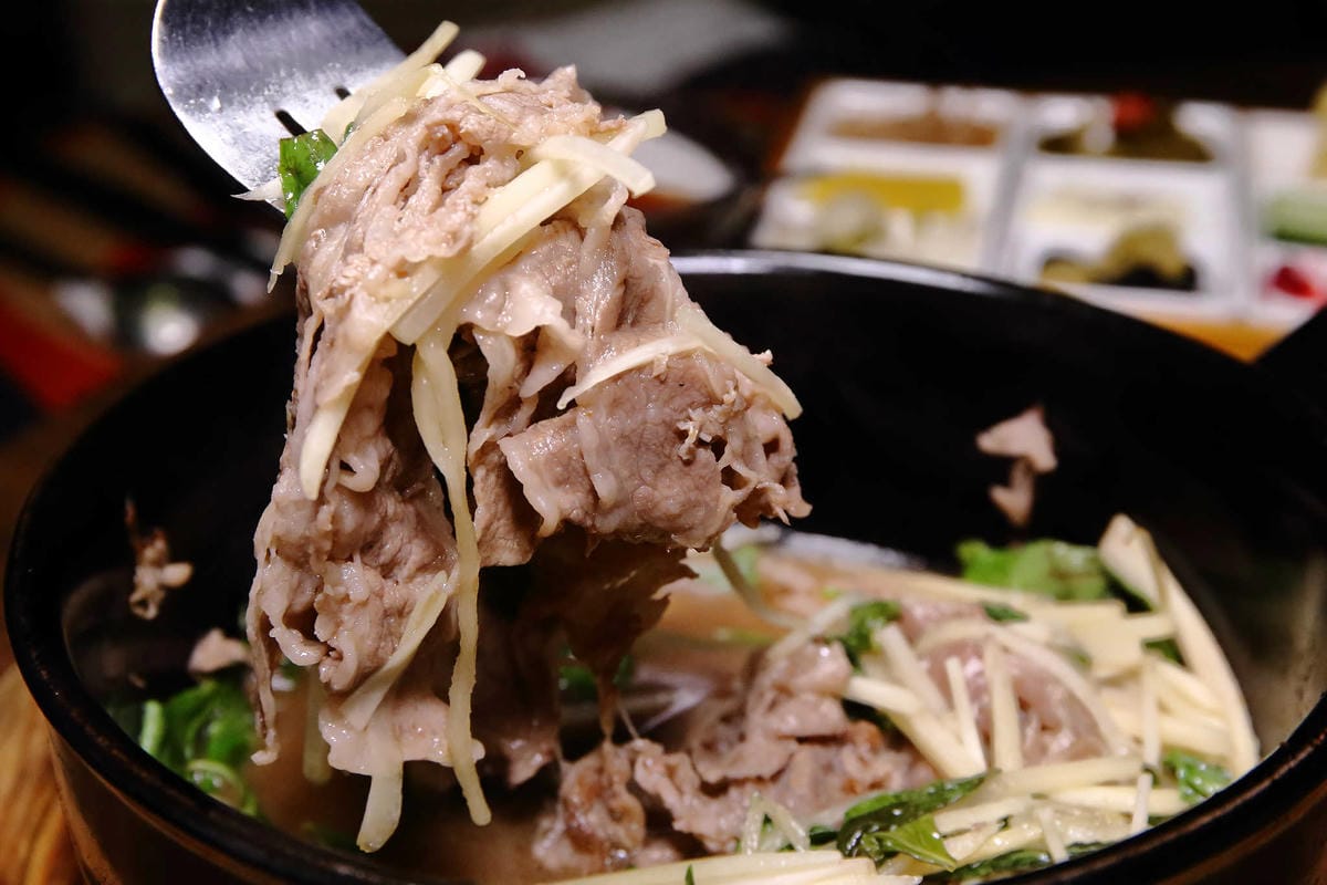 【食。台中】印月創意東方宴〜1鴨3吃新潮吃法！桌邊片鴨秀，皮脆肉嫩噴汁，創意美味，特色料理，來台中絕不能錯過的美食！