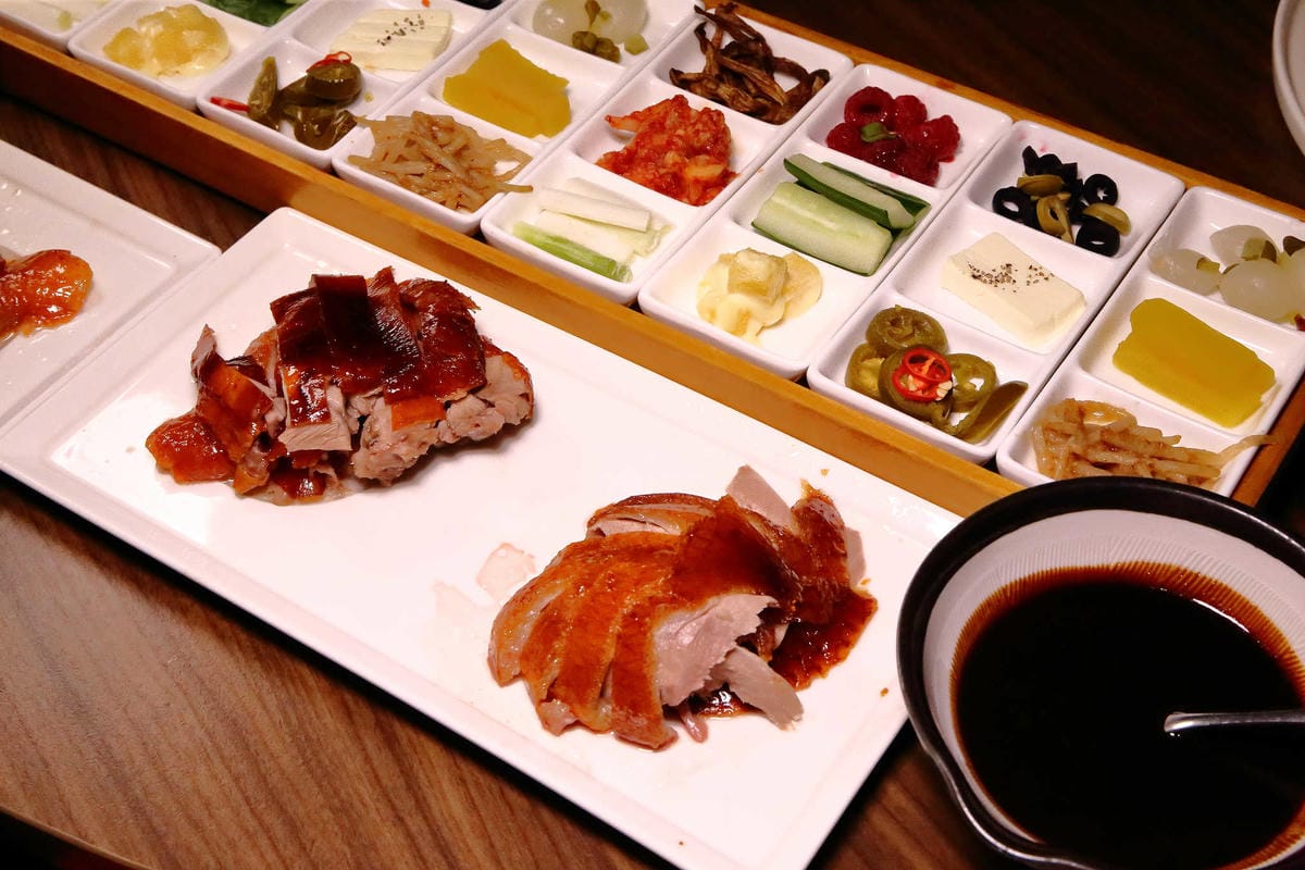 【食。台中】印月創意東方宴〜1鴨3吃新潮吃法！桌邊片鴨秀，皮脆肉嫩噴汁，創意美味，特色料理，來台中絕不能錯過的美食！