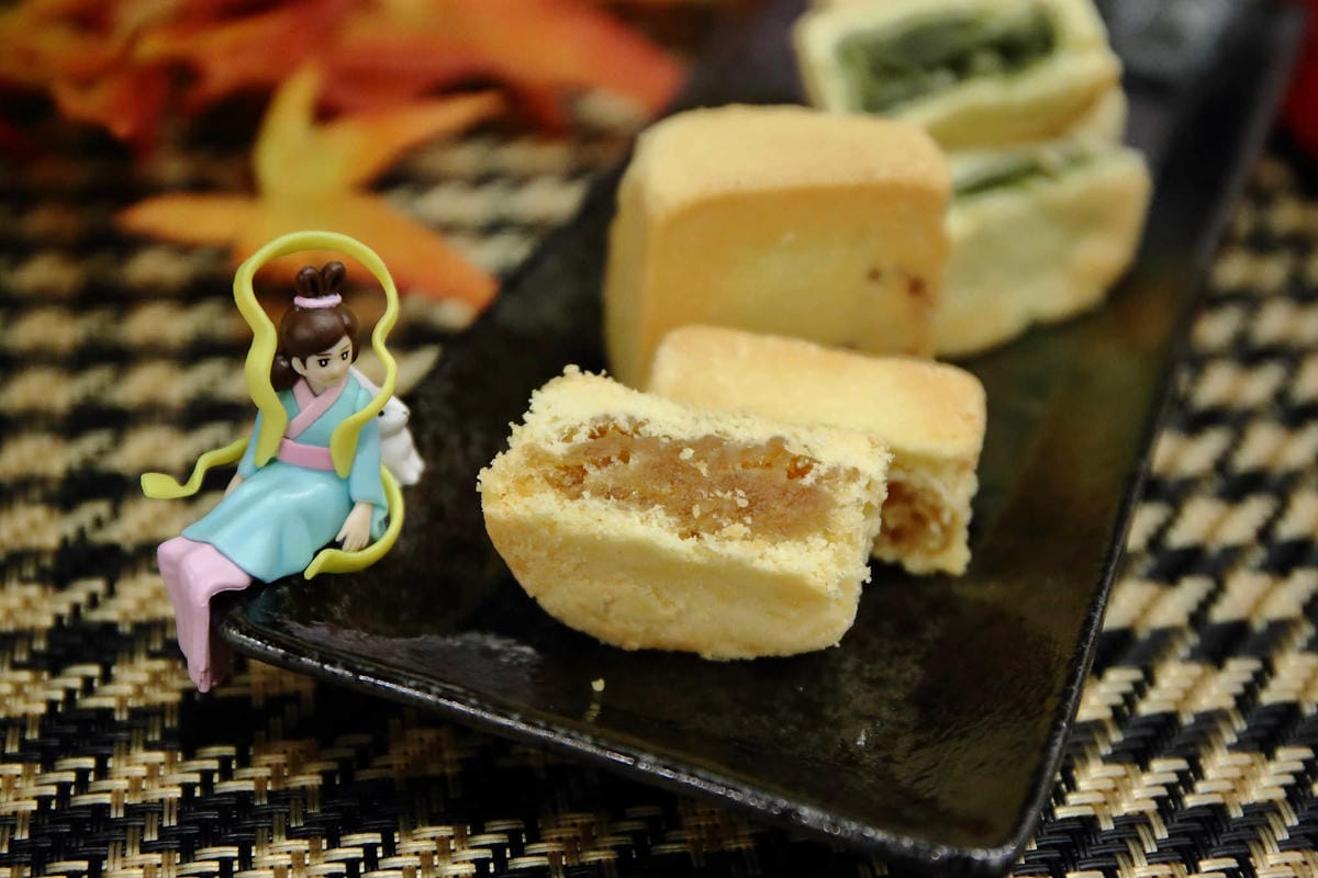 【台北伴手禮】港記酥皇•蓬萊摩沙〜20年口碑的伴手禮及團購甜點，中秋送禮自用兩相宜，翡翠綠豆糕每年賣出100萬顆，熱銷明星商品No.1！