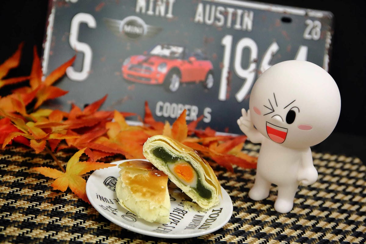 【台北伴手禮】港記酥皇•蓬萊摩沙〜20年口碑的伴手禮及團購甜點，中秋送禮自用兩相宜，翡翠綠豆糕每年賣出100萬顆，熱銷明星商品No.1！