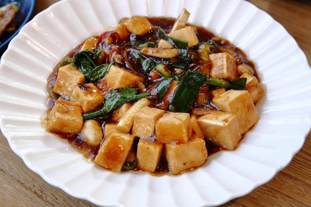 【食。宜蘭】好2食堂〜IG新打卡熱門點。熱炒店+網美店宜蘭必吃美食！沒有訂位吃不到的好味道！(寵物友善餐廳)