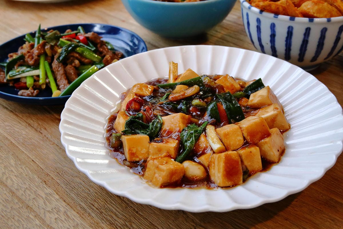 【食。宜蘭】好2食堂〜IG新打卡熱門點。熱炒店+網美店宜蘭必吃美食！沒有訂位吃不到的好味道！(寵物友善餐廳)