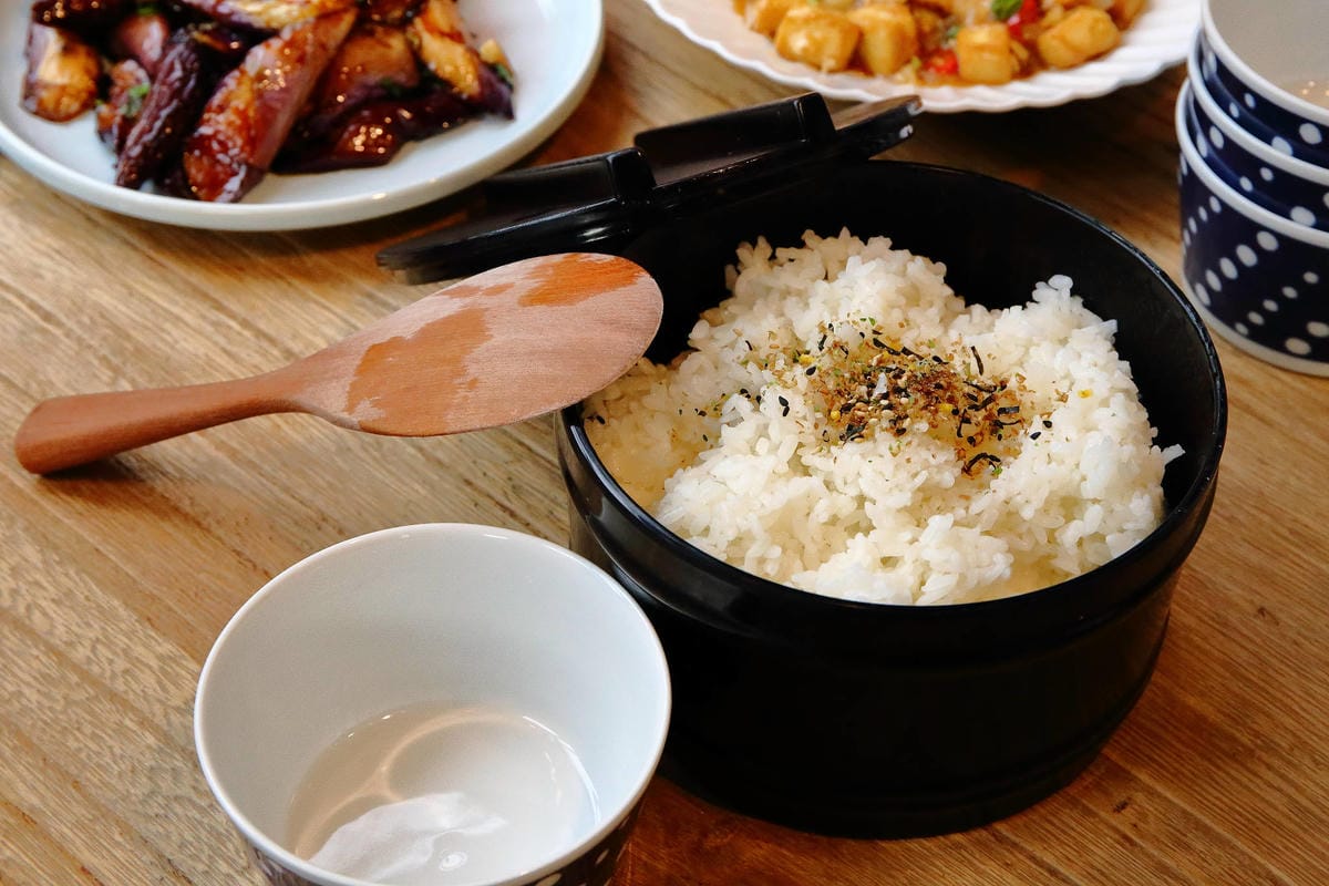 【食。宜蘭】好2食堂〜IG新打卡熱門點。熱炒店+網美店宜蘭必吃美食！沒有訂位吃不到的好味道！(寵物友善餐廳)