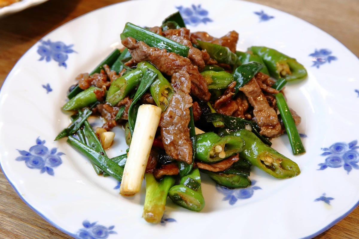 【食。宜蘭】好2食堂〜IG新打卡熱門點。熱炒店+網美店宜蘭必吃美食！沒有訂位吃不到的好味道！(寵物友善餐廳)