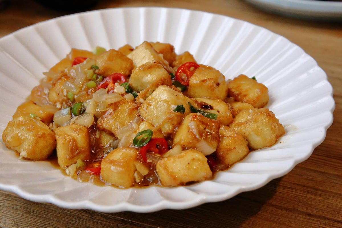 【食。宜蘭】好2食堂〜IG新打卡熱門點。熱炒店+網美店宜蘭必吃美食！沒有訂位吃不到的好味道！(寵物友善餐廳)