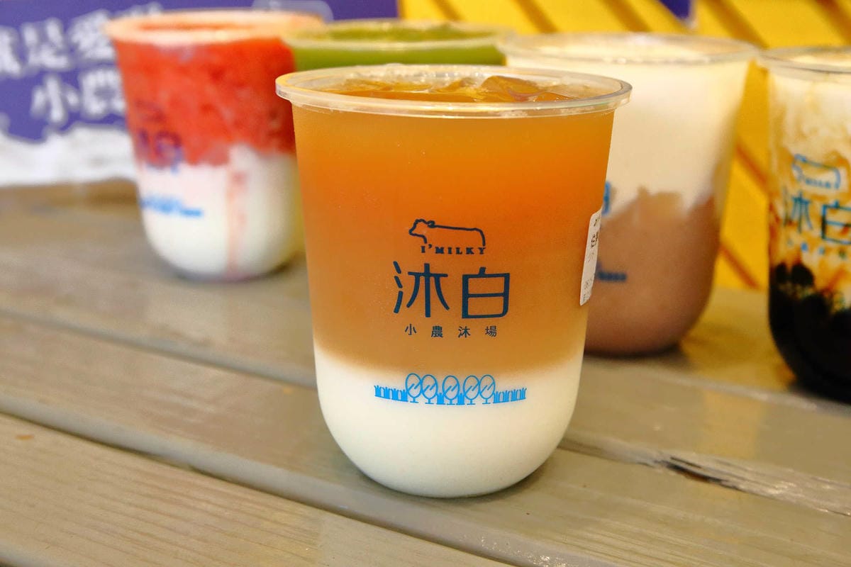 【食。新店】沐白小農新店民權店〜新店大坪林美食。嚴選小農鮮奶牧鮮直送，人氣「黑糖波霸鮮奶」不加一滴水，就是愛濃醇香！