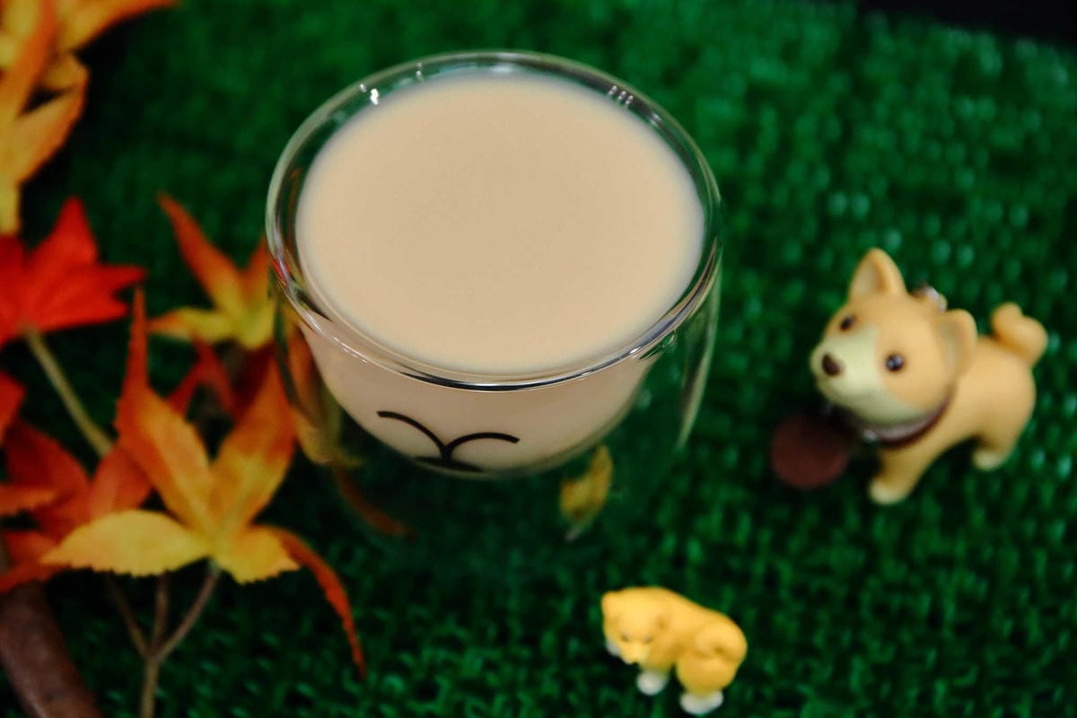 【食。新店】沐白小農新店民權店〜新店大坪林美食。嚴選小農鮮奶牧鮮直送，人氣「黑糖波霸鮮奶」不加一滴水，就是愛濃醇香！