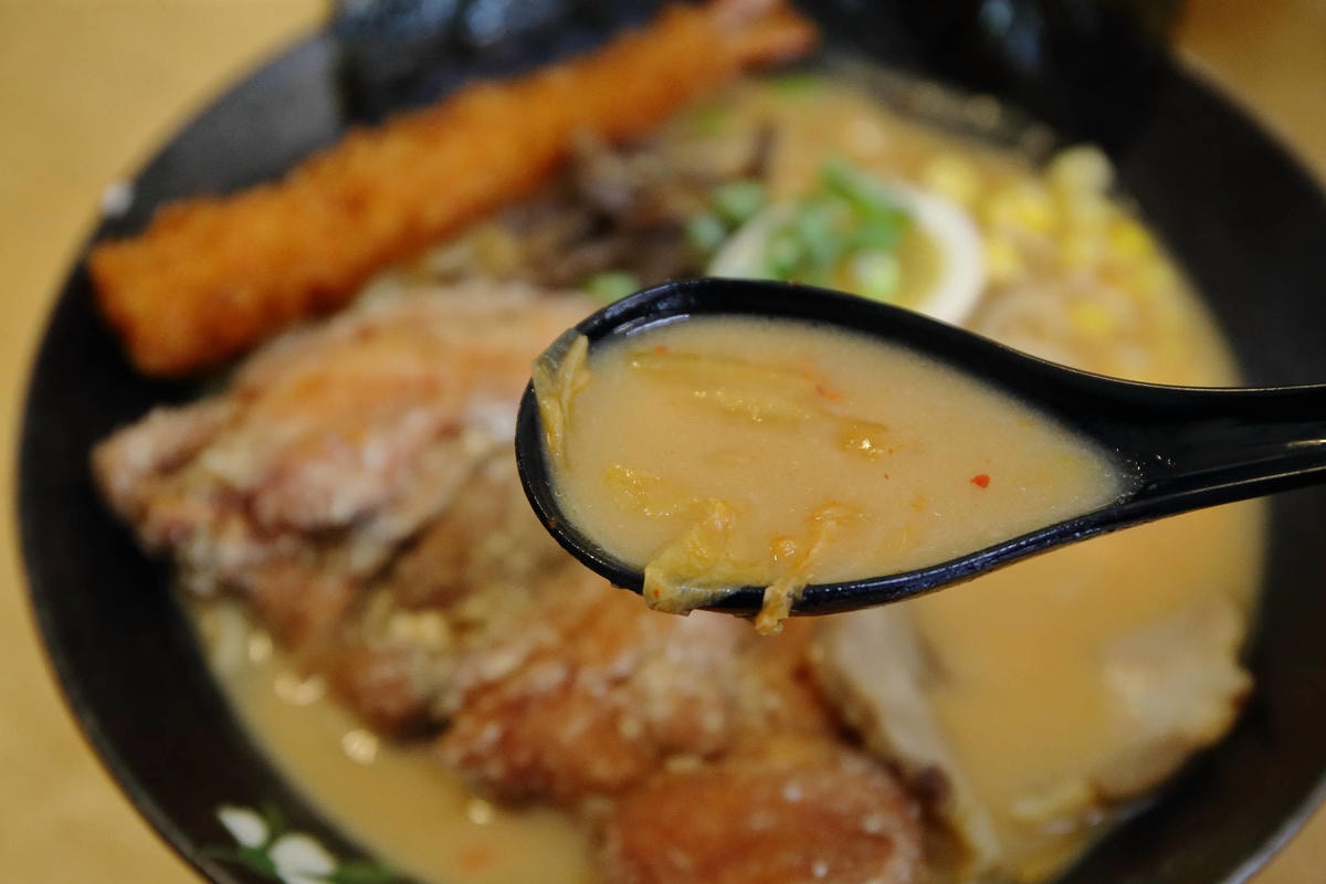 【食。龜山】揹潶鍋日式拉麵-龜山文化店〜小資族平價拉麵定食推薦!超濃郁豚骨湯頭,完全欲罷不能!(已歇業)