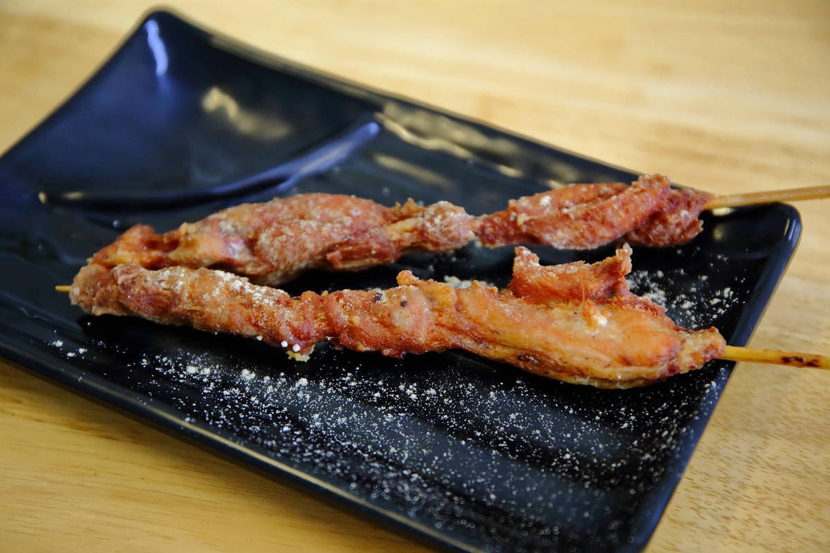 【食。龜山】揹潶鍋日式拉麵-龜山文化店〜小資族平價拉麵定食推薦!超濃郁豚骨湯頭,完全欲罷不能!(已歇業)