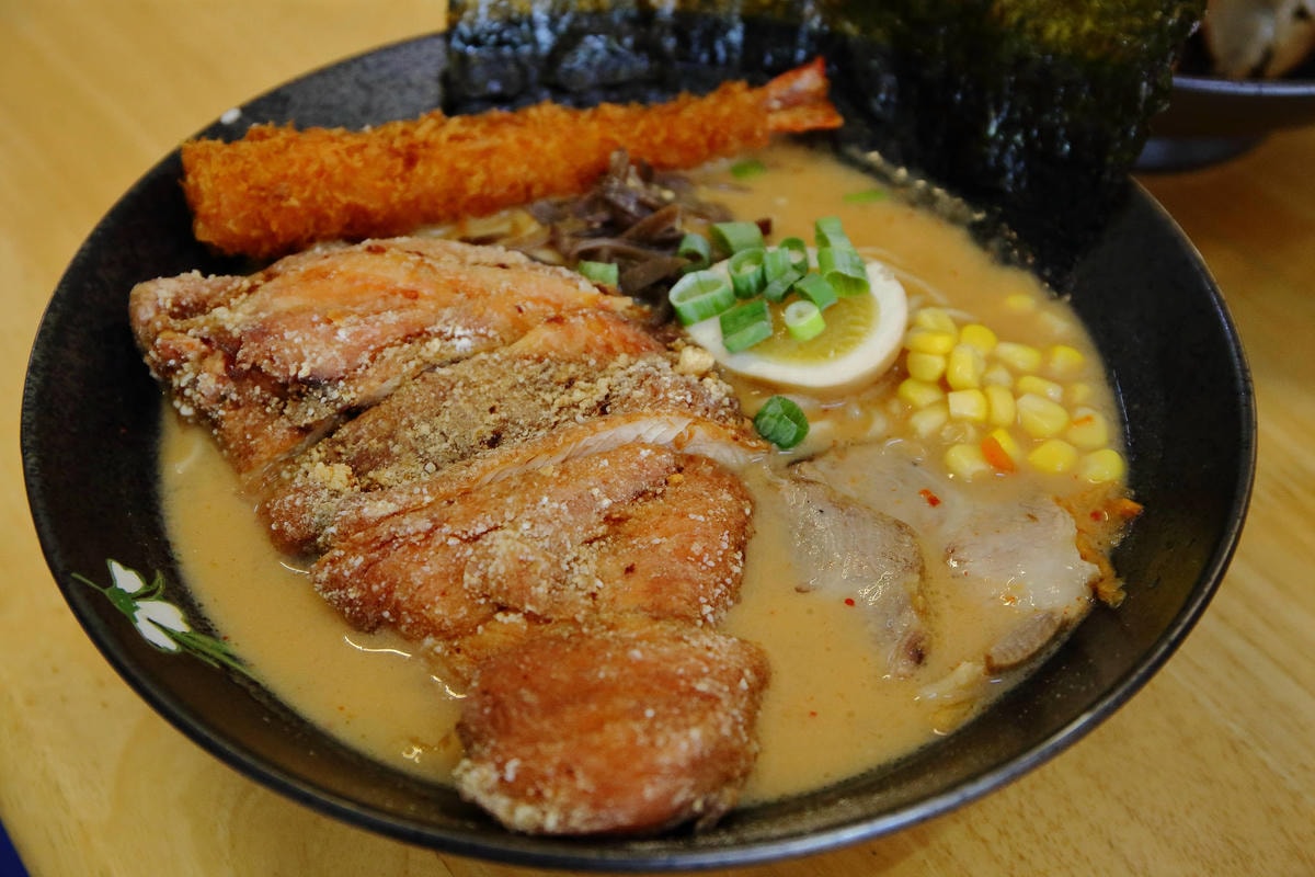 【食。龜山】揹潶鍋日式拉麵-龜山文化店〜小資族平價拉麵定食推薦!超濃郁豚骨湯頭,完全欲罷不能!(已歇業)