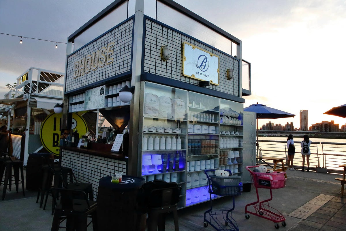 【食。台北】百齡罈BHouse〜大稻埕「pier5貨櫃市集」打卡熱門新景點!全台最高顏值酒吧,在北台灣最美河岸,美酒、美景環繞享受完美的一夜