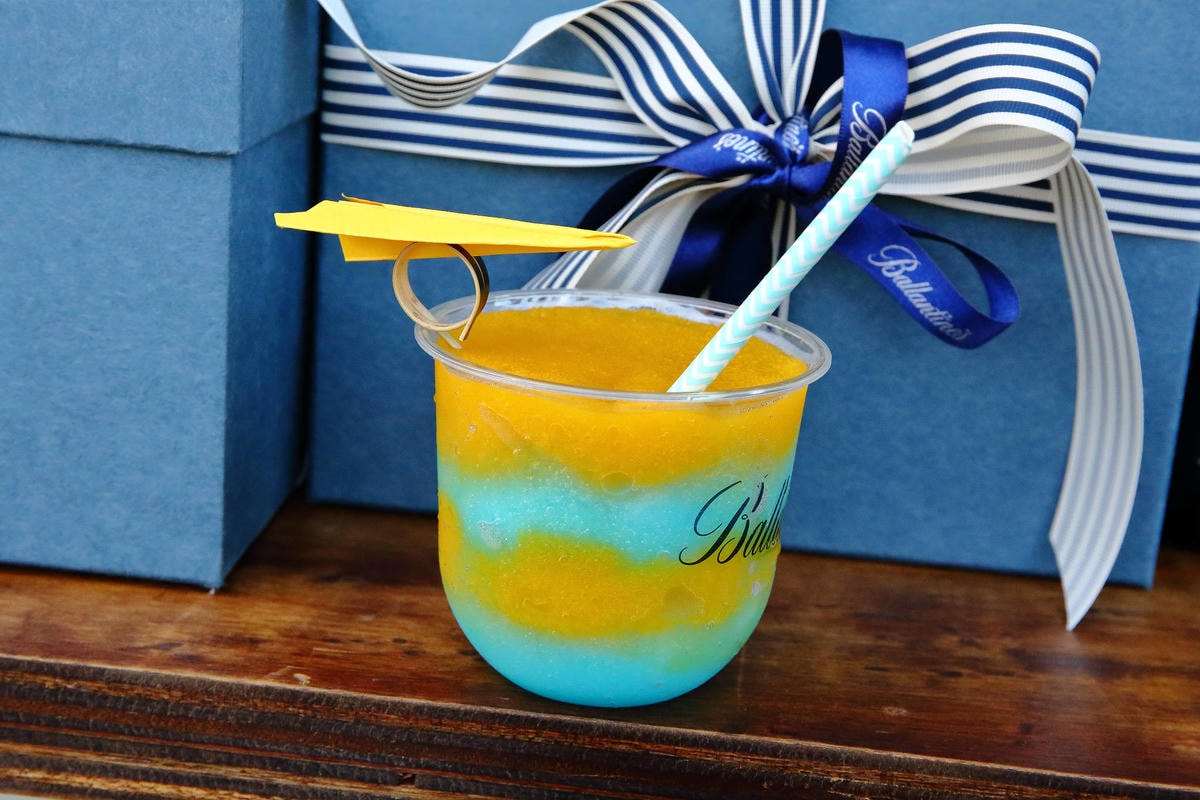 【食。台北】百齡罈BHouse〜大稻埕「pier5貨櫃市集」打卡熱門新景點!全台最高顏值酒吧,在北台灣最美河岸,美酒、美景環繞享受完美的一夜