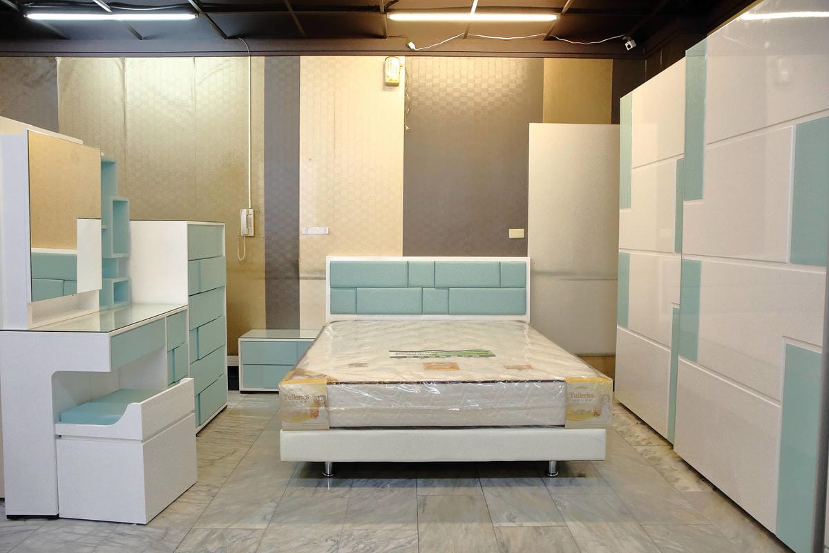 【新莊家具店推薦】億家具批發倉庫〜工廠直營、零售批發價‎、客