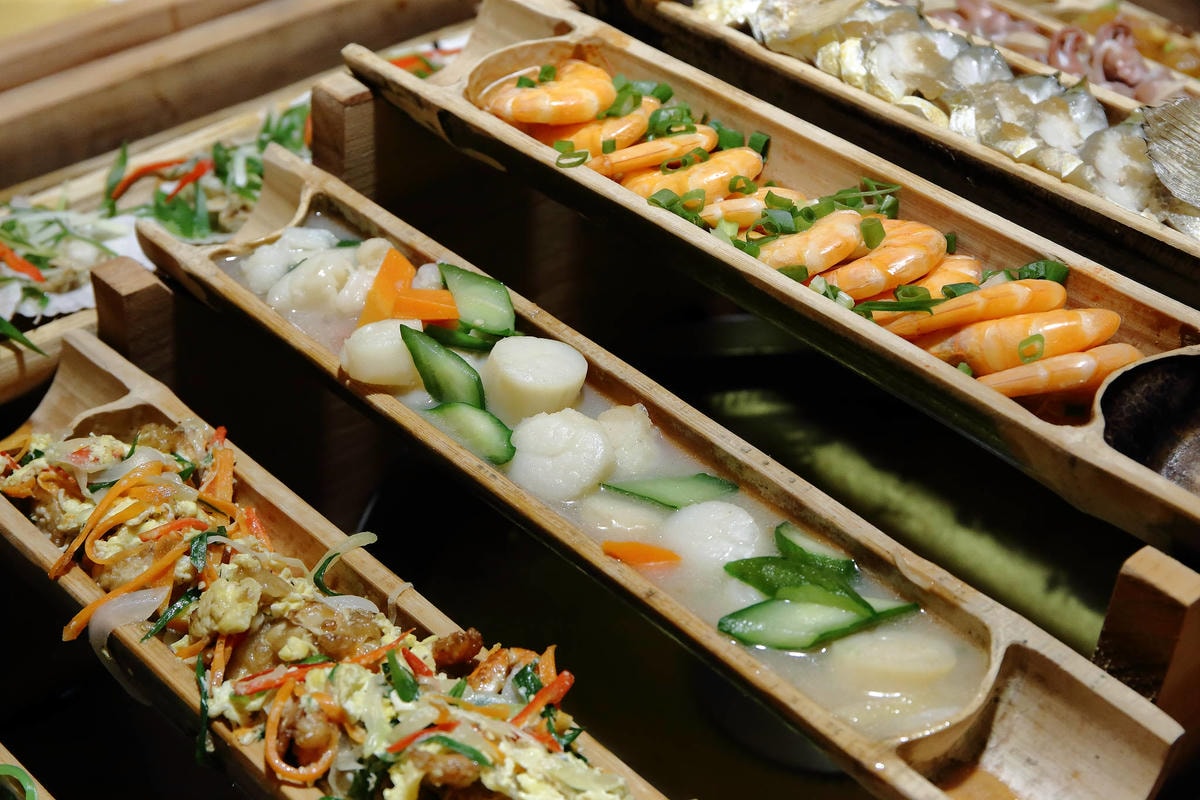 【食。中壢】龍岡蒸籠宴〜全台「古早味」蒸籠在桃園!12道料理每人不到五百元,海陸饗宴一次滿足(已歇業)