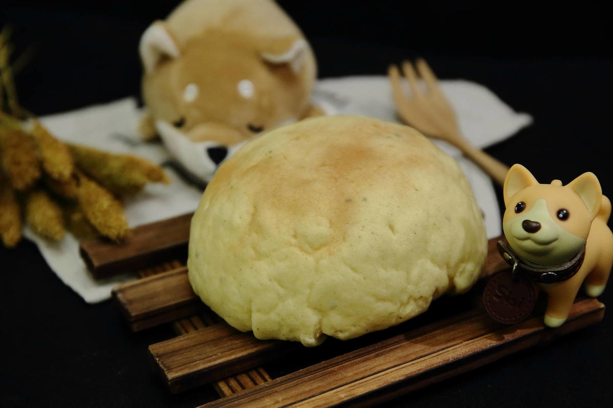 【食。新莊】許燕斌手作烘焙〜世界冠軍手作月餅陪你過中秋囉!經典伴手禮「岩炎手工餅」、「手工月餅」一次品嘗