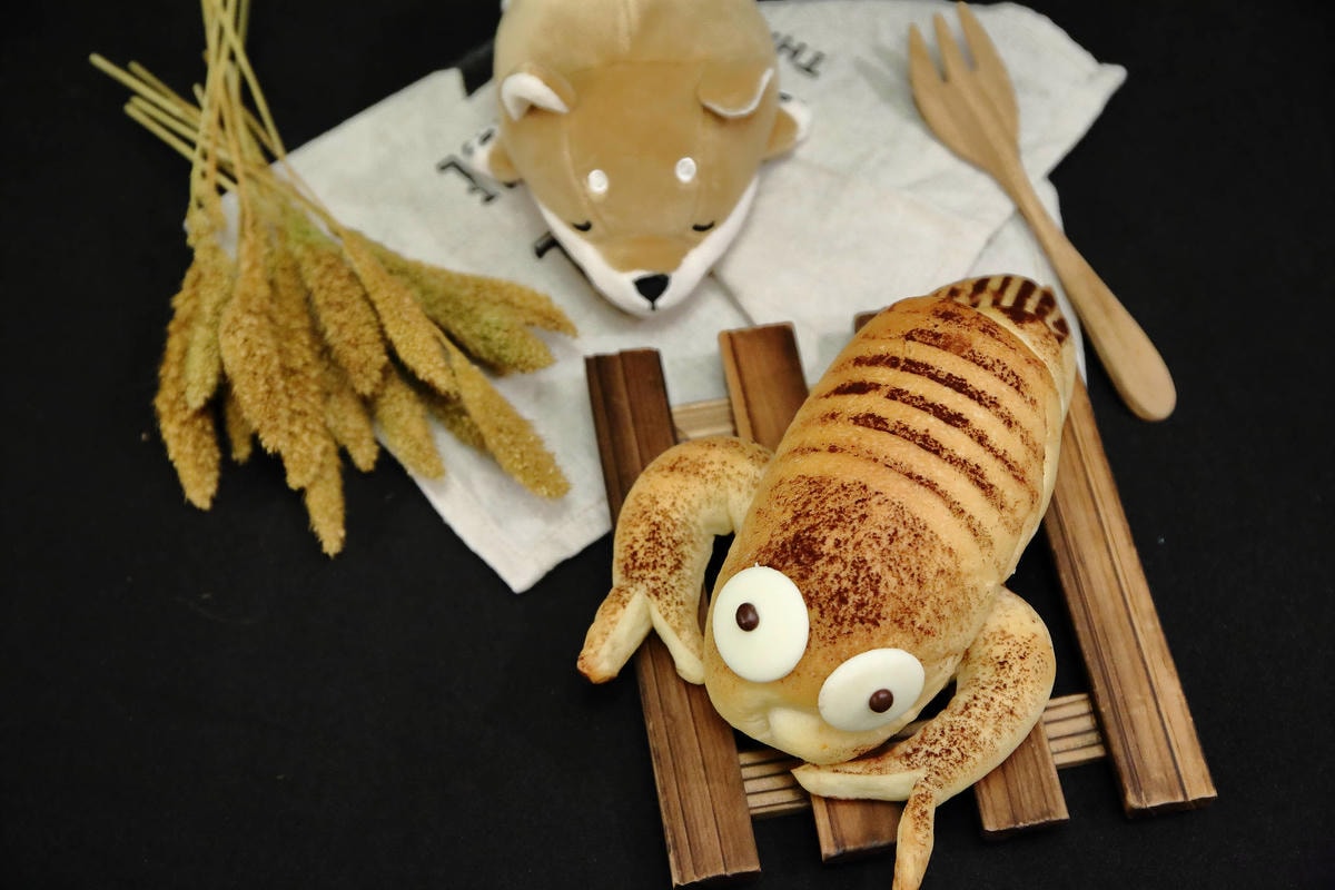 【食。新莊】許燕斌手作烘焙〜世界冠軍手作月餅陪你過中秋囉!經典伴手禮「岩炎手工餅」、「手工月餅」一次品嘗