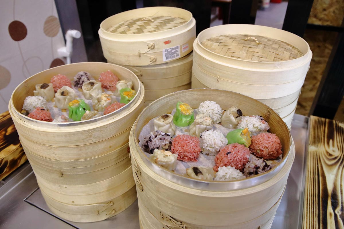 【食。楊梅】羊霸天下-楊梅總店〜老店重新開幕！在地人狂推的人氣火鍋店，羊肉爐/自助火鍋/吃到飽，羊筋羊髓道道入味，高C/P值無限吃到飽，一人只要$380！