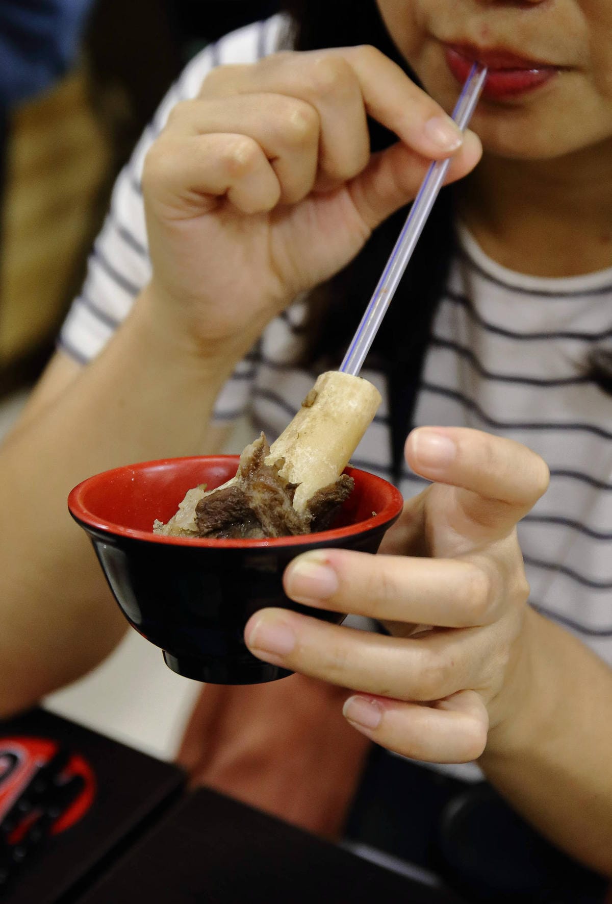 【食。楊梅】羊霸天下-楊梅總店〜老店重新開幕！在地人狂推的人氣火鍋店，羊肉爐/自助火鍋/吃到飽，羊筋羊髓道道入味，高C/P值無限吃到飽，一人只要$380！