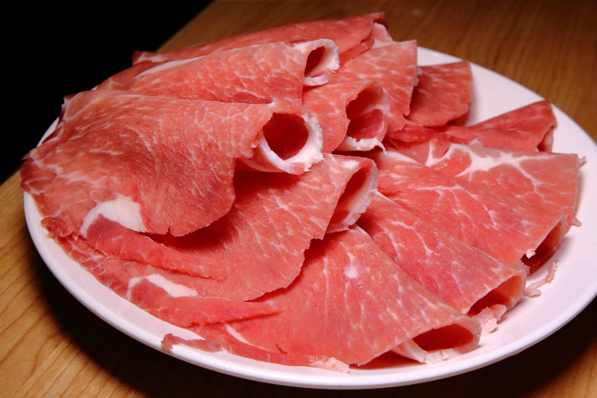 【食。桃園】端陽邀月複合式餐廳〜桃園聚會聚餐。專屬自己包廂,乾冰系調酒、中式套餐、火鍋,平價美食任你選,不噴錢的好氣氛餐廳