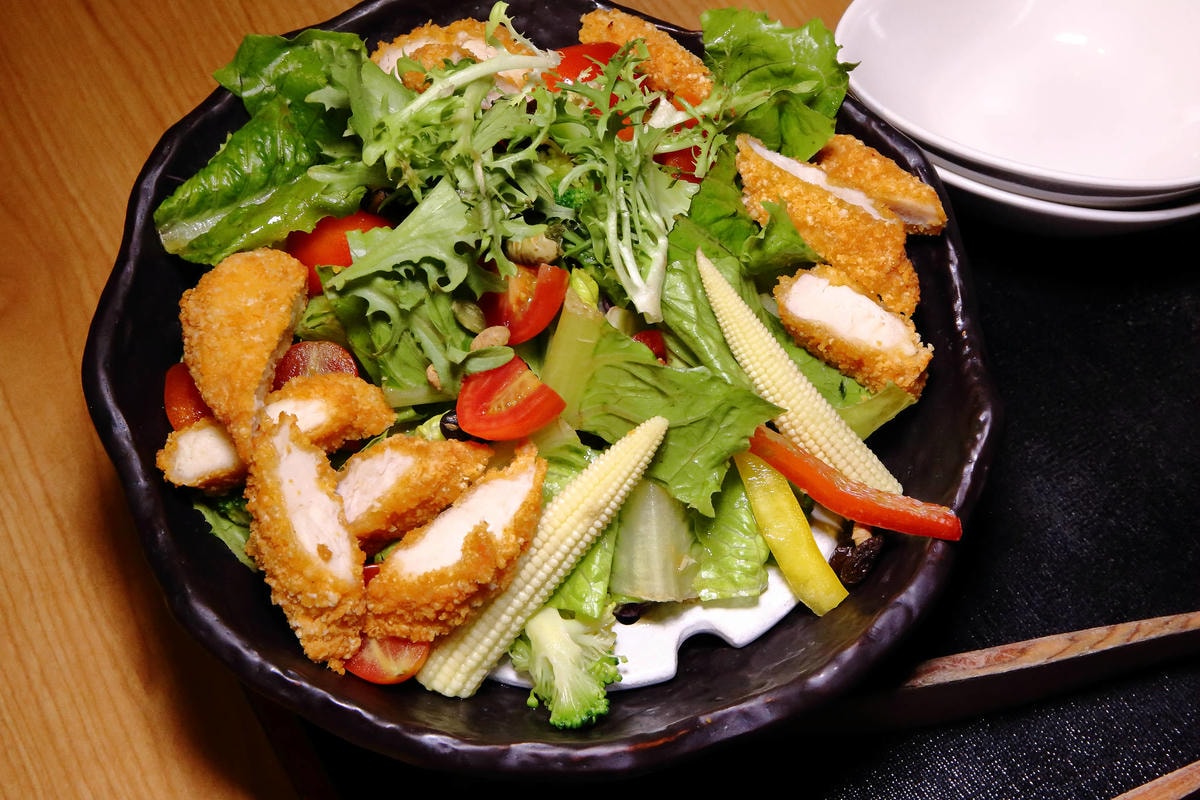 【食。桃園】端陽邀月複合式餐廳〜桃園聚會聚餐。專屬自己包廂,乾冰系調酒、中式套餐、火鍋,平價美食任你選,不噴錢的好氣氛餐廳