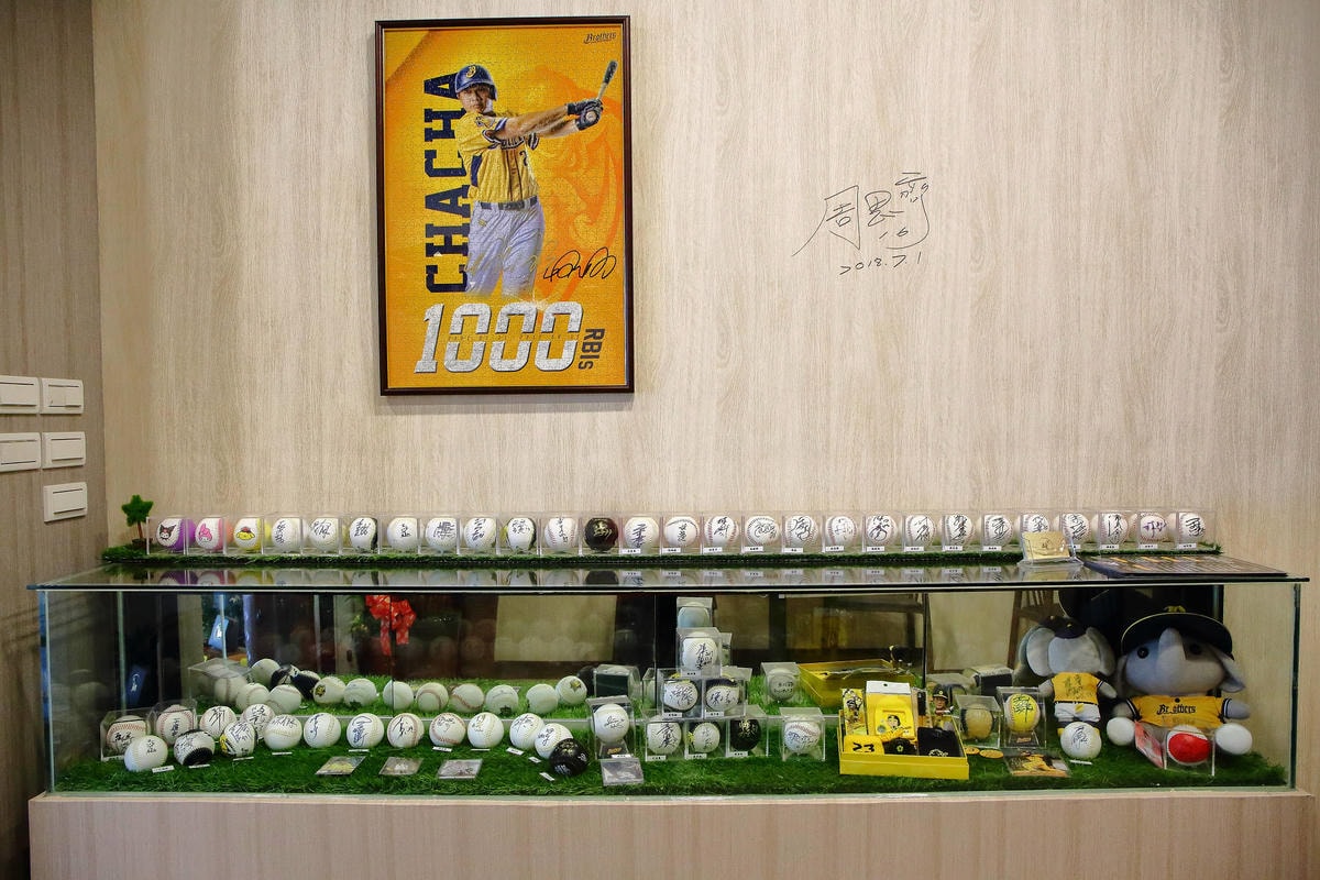 【食。桃園】品黑中壢sogo店〜巧克力專賣店。獨創巧克力飲品、創意巧克力料理,如果你是巧克力控絕對不能錯過!(已歇業)