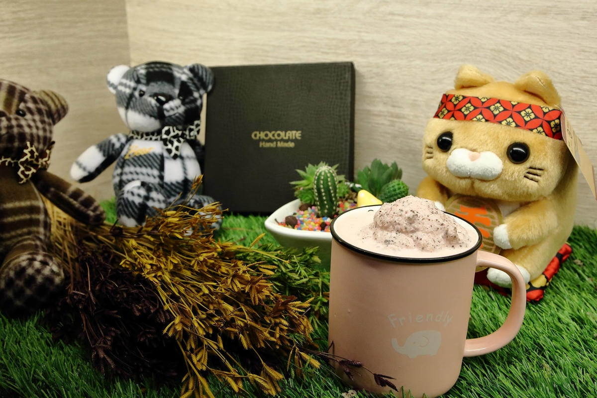 【食。桃園】品黑中壢sogo店〜巧克力專賣店。獨創巧克力飲品、創意巧克力料理,如果你是巧克力控絕對不能錯過!(已歇業)