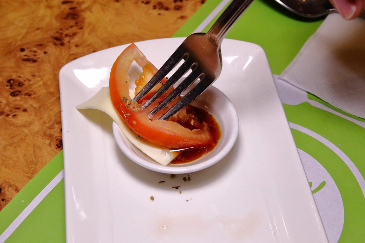 【食。內湖】饗來美食〜康寧生活會館內湖地區美食新選擇！中西式套餐、合菜任你選！