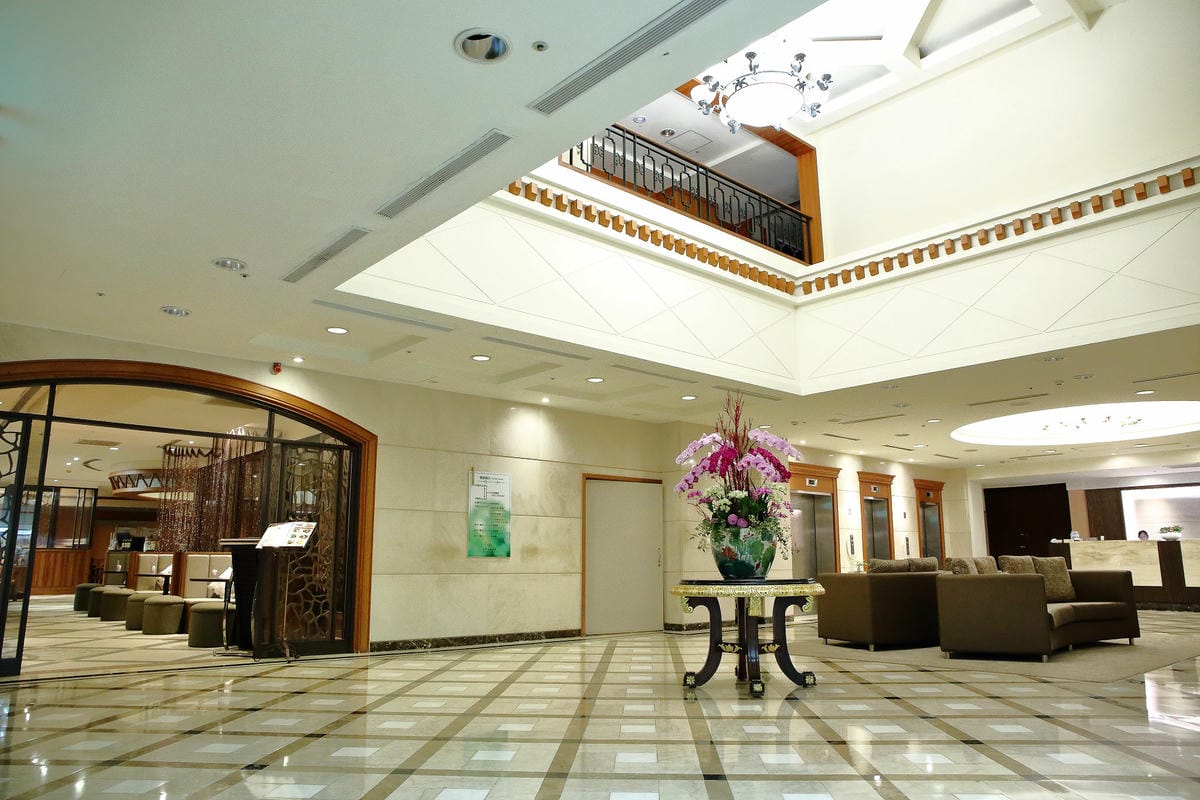 【食。內湖】饗來美食〜康寧生活會館內湖地區美食新選擇！中西式套餐、合菜任你選！