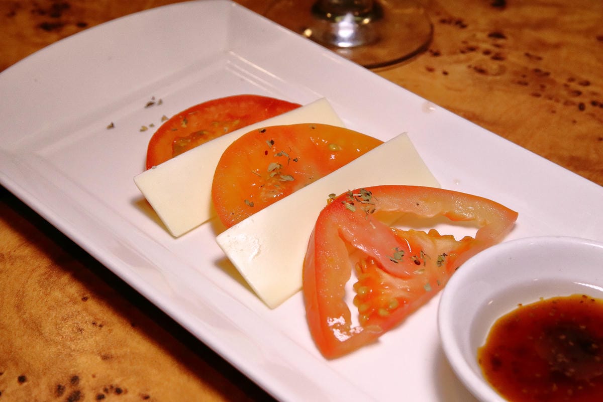 【食。內湖】饗來美食〜康寧生活會館內湖地區美食新選擇！中西式套餐、合菜任你選！