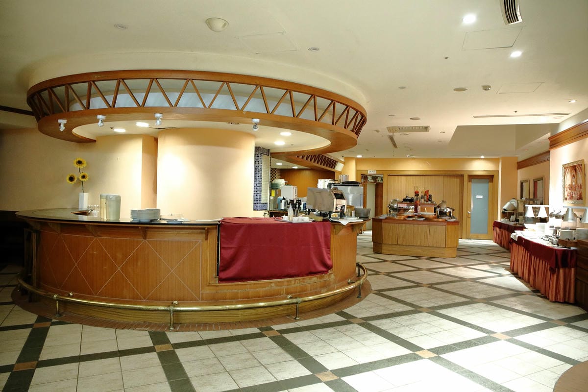 【食。內湖】饗來美食〜康寧生活會館內湖地區美食新選擇！中西式套餐、合菜任你選！