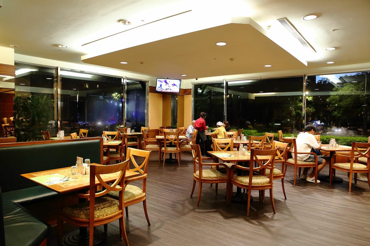 【食。內湖】饗來美食〜康寧生活會館內湖地區美食新選擇！中西式套餐、合菜任你選！