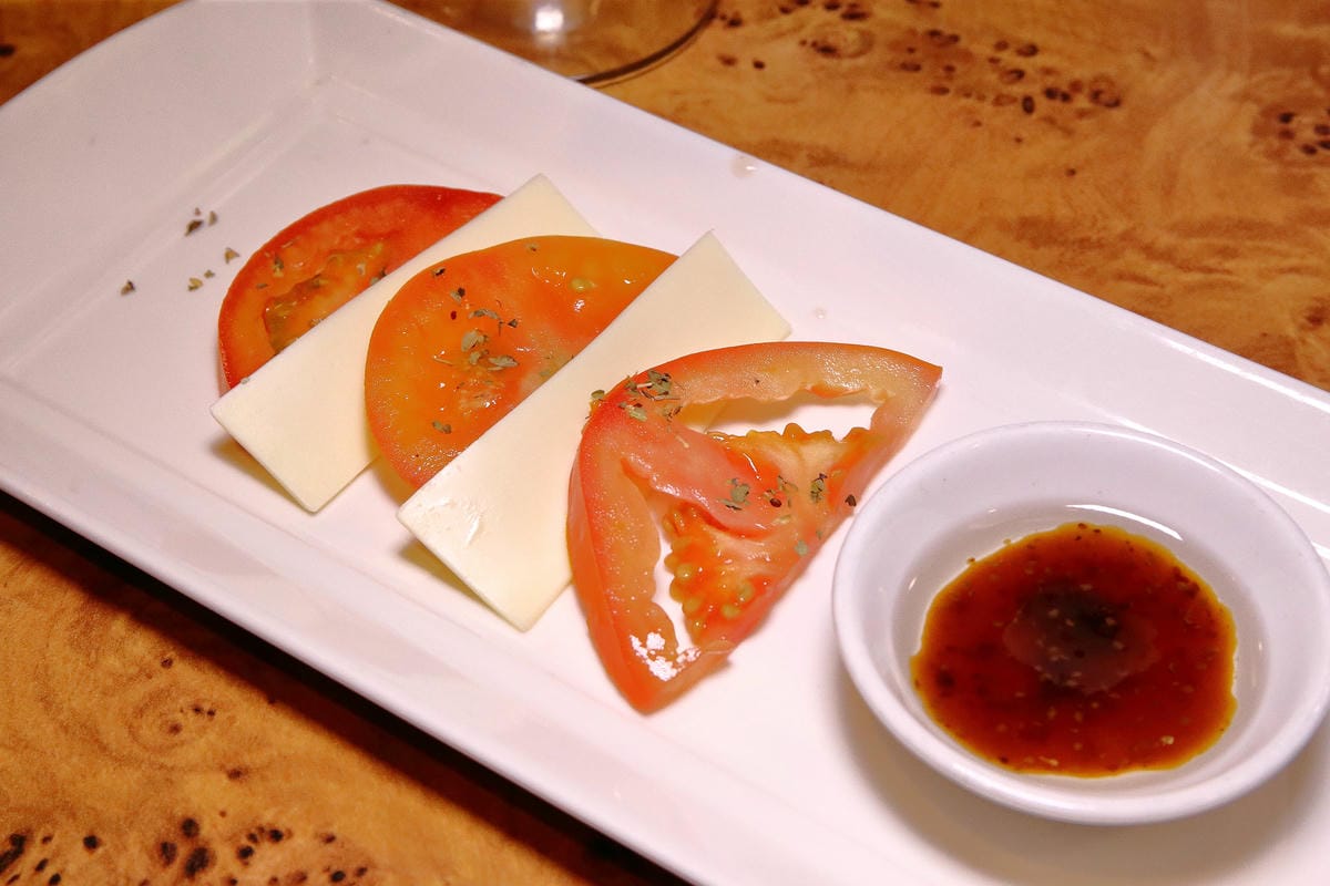 【食。內湖】饗來美食〜康寧生活會館內湖地區美食新選擇！中西式套餐、合菜任你選！