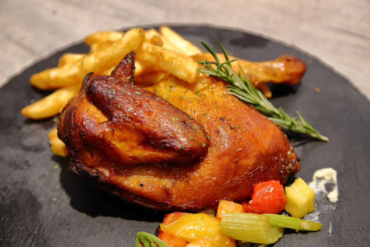 【食。新莊】公主病義大利餐廳〜新莊義式料理吃到飽。新一代網美聚集地,義大利麵、披薩、甜點無限享用,只要359起CP破表!