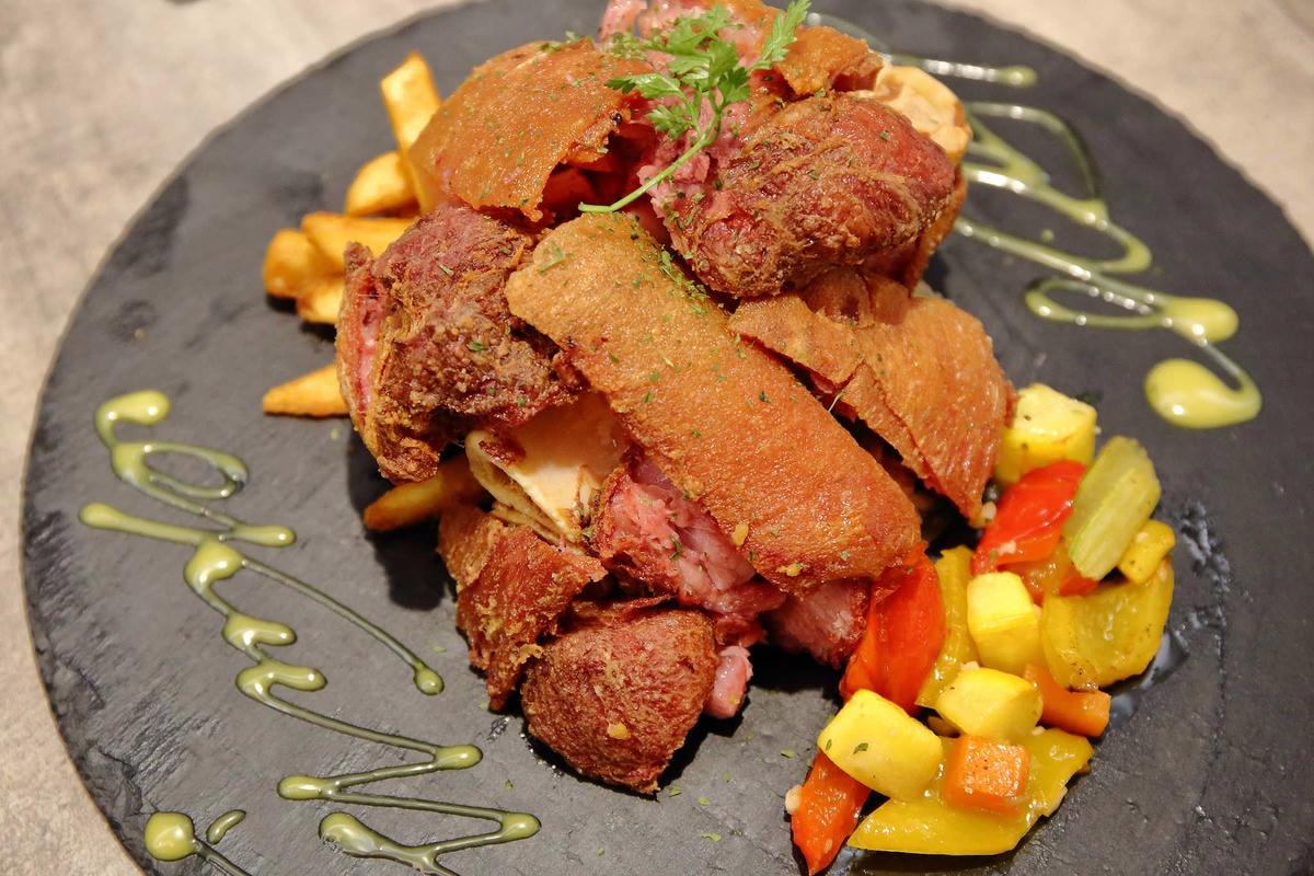 【食。新莊】公主病義大利餐廳〜新莊義式料理吃到飽。新一代網美聚集地,義大利麵、披薩、甜點無限享用,只要359起CP破表!