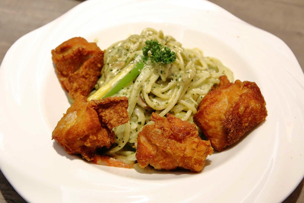 【食。新莊】公主病義大利餐廳〜新莊義式料理吃到飽。新一代網美聚集地,義大利麵、披薩、甜點無限享用,只要359起CP破表!