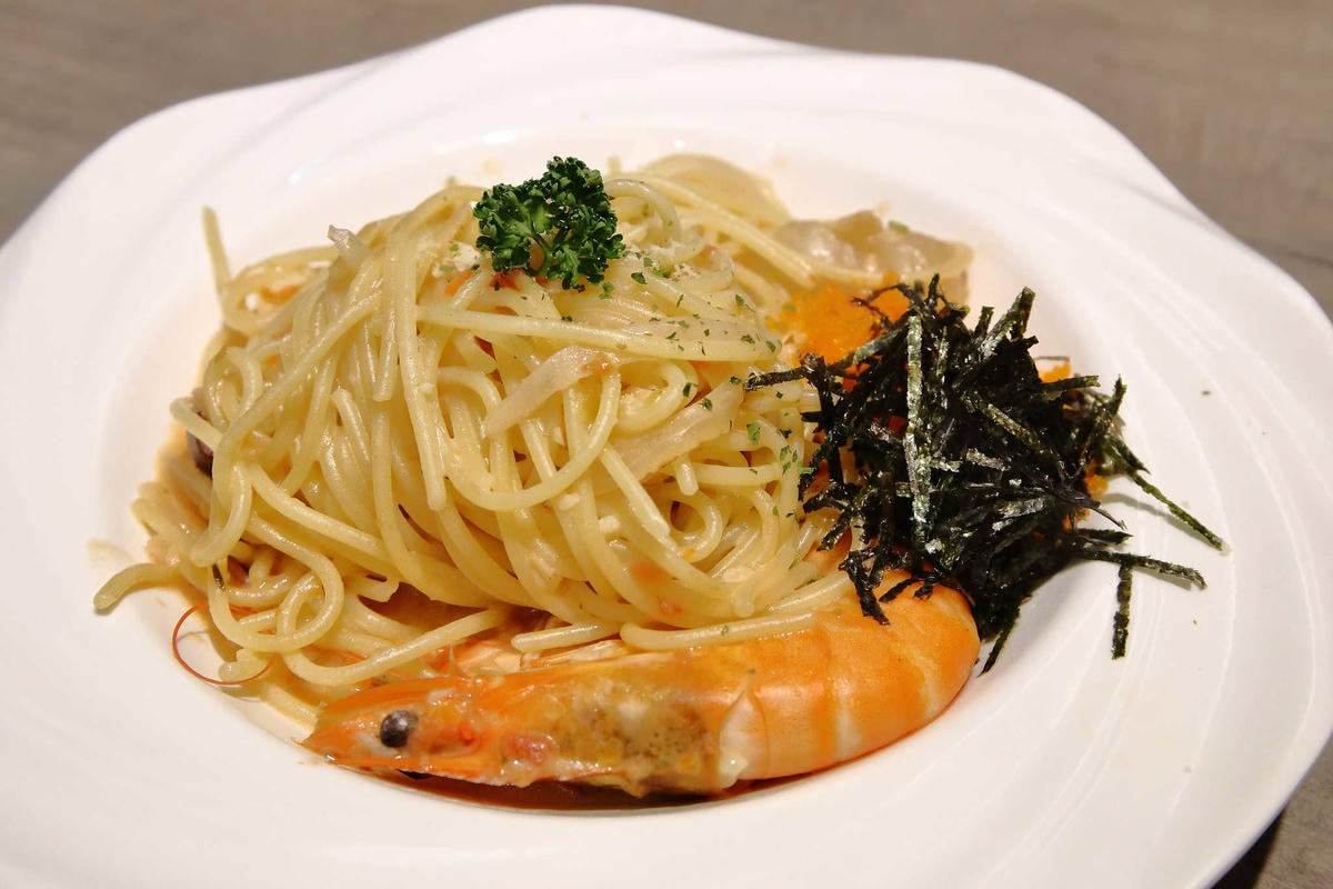 【食。新莊】公主病義大利餐廳〜新莊義式料理吃到飽。新一代網美聚集地,義大利麵、披薩、甜點無限享用,只要359起CP破表!