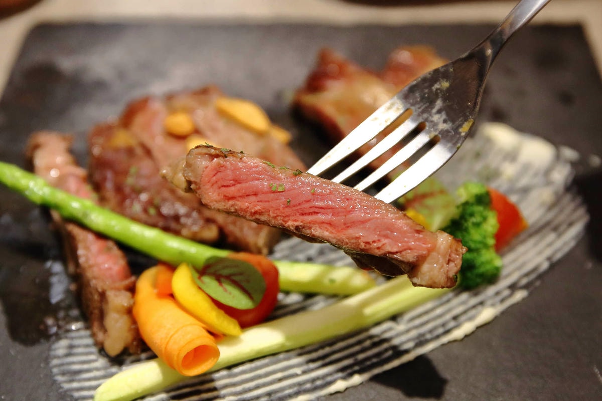 【食。新莊】公主病義大利餐廳〜新莊義式料理吃到飽。新一代網美聚集地,義大利麵、披薩、甜點無限享用,只要359起CP破表!