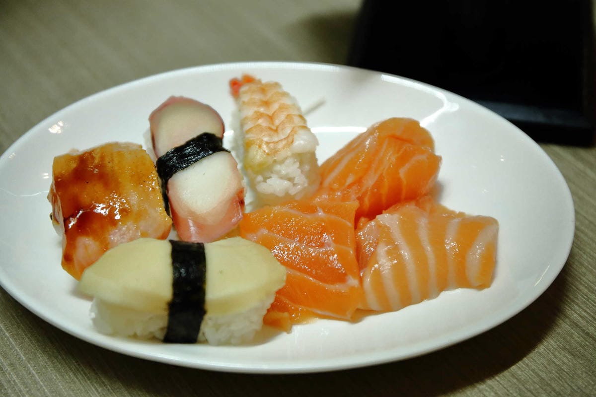 【食。台北】王朝大酒店SUNNY BUFFET〜耗資億元全新打造，CP值超高吃到飽Buffet，生日爽爽呷好料，當日壽星免費！