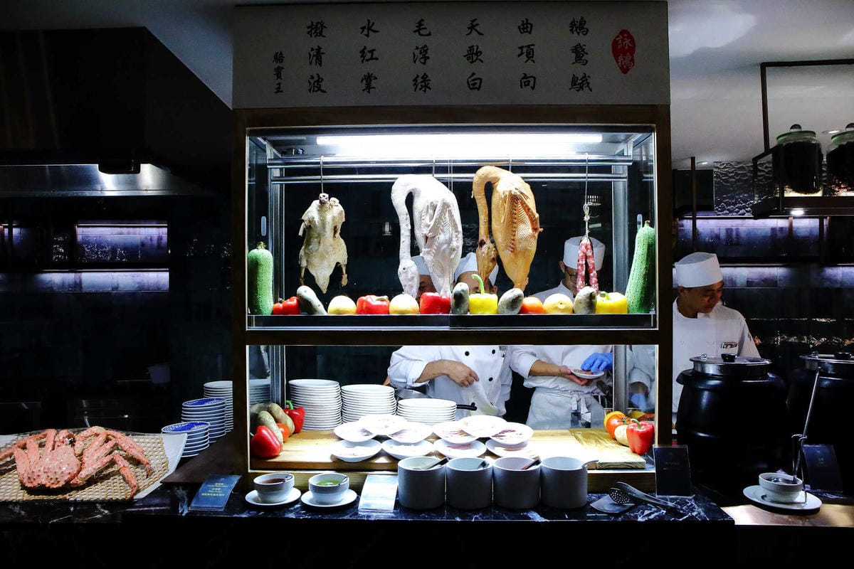 【食。台北】王朝大酒店SUNNY BUFFET〜耗資億元全新打造，CP值超高吃到飽Buffet，生日爽爽呷好料，當日壽星免費！