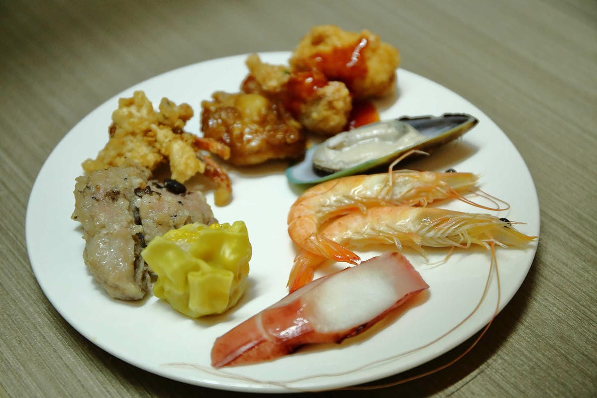 【食。台北】王朝大酒店SUNNY BUFFET〜耗資億元全新打造，CP值超高吃到飽Buffet，生日爽爽呷好料，當日壽星免費！